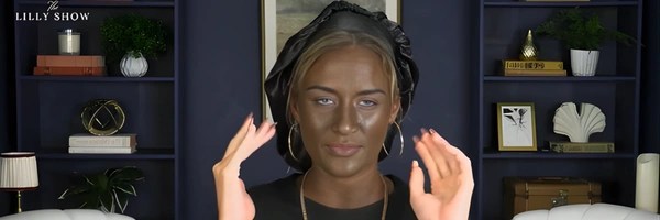 Blackface Lilly  Token Header